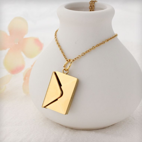 Necklace with a secret message - I love you