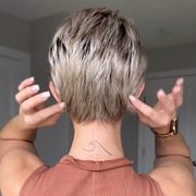 Trendy Gradient Bob Wig – Short Straight Fluffy Cut with Volume & Shine